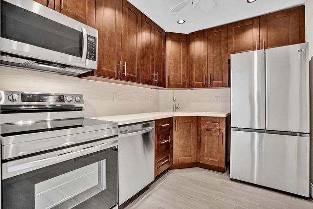 3115 Oakland Shores Drive #e109, Oakland Park