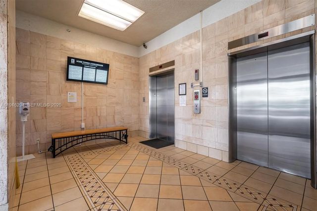 3 of 20 - 1720 Harrison Street #10g, Hollywood, FL