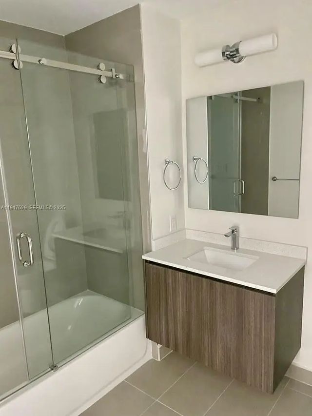 5 of 22 - 1938 Jackson Street #403, Hollywood, FL