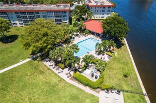 Photo of Listing #F10536580