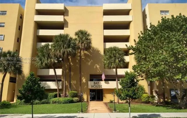 2 of 48 - 17878 N Bay Road #507, Sunny Isles Beach, FL