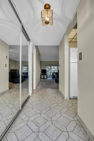 Photo of Listing #R11142374