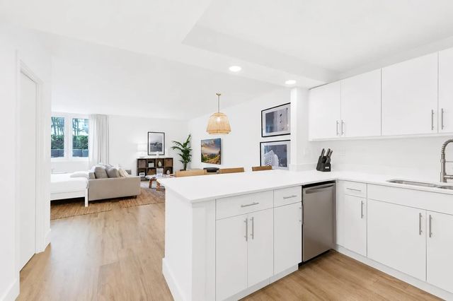 2301 Collins Avenue #323, Miami Beach