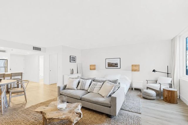 2 of 32 - 2301 Collins Avenue #323, Miami Beach, FL