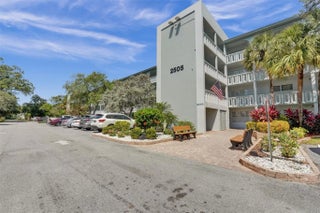 Photo of Listing #F10537987