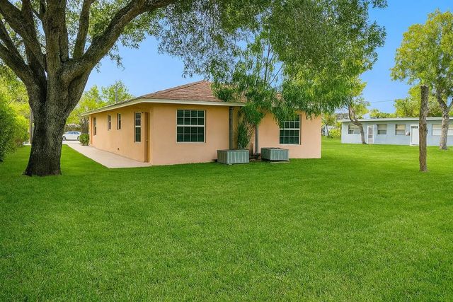 3 of 13 - 734 Nw 13th Terrace, Fort Lauderdale, FL