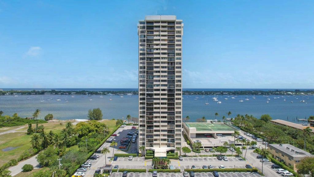 5600 N Flagler Drive #2802, West Palm Beach