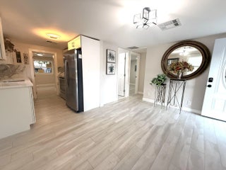 Photo of Listing #R11142528