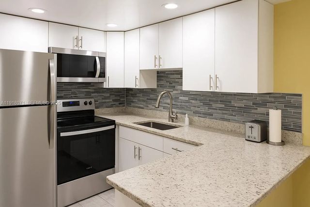 5771 Washington Street #h1, Hollywood