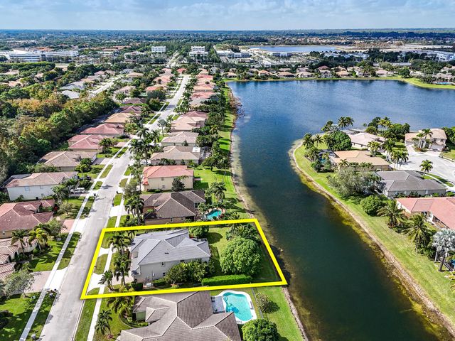2 of 50 - 9863 Royal Cardigan Way, West Palm Beach, FL