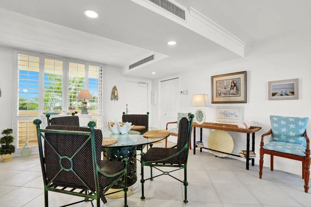 4 of 40 - 132 Lakeshore Drive #617, North Palm Beach, FL