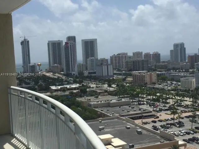 2 of 8 - 1745 E Hallandale Beach Boulevard #1807w, Hallandale Beach, FL
