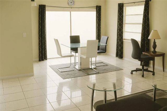 2201 Nw 41st Avenue #206, Lauderhill