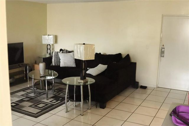 2 of 3 - 2201 Nw 41st Avenue #206, Lauderhill, FL