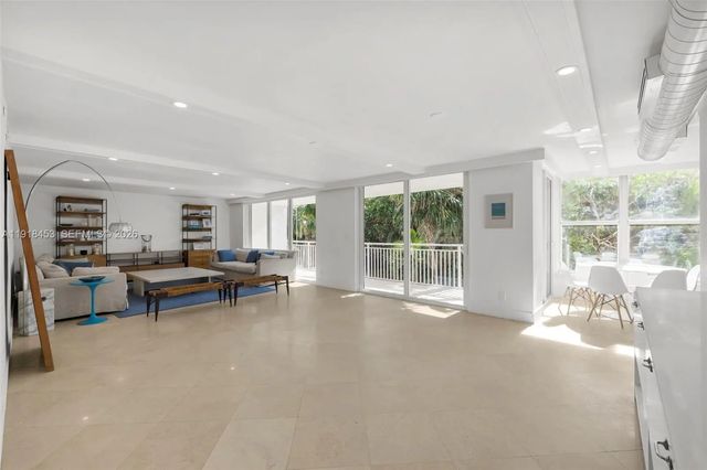 2 of 46 - 605 Ocean Drive #2l, Key Biscayne, FL