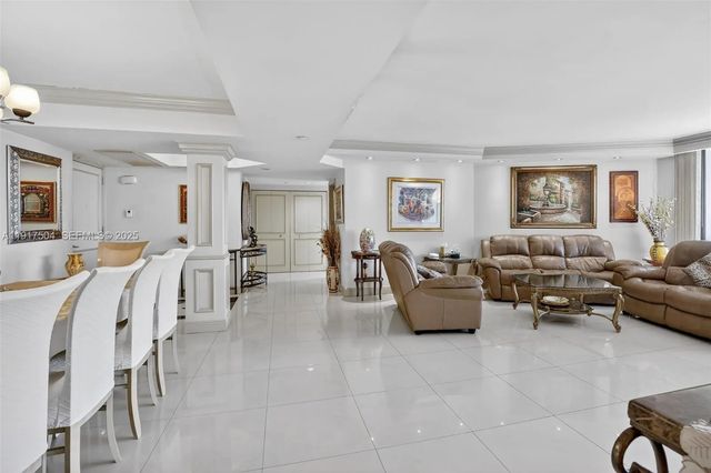 2 of 81 - 1000 Island Boulevard #602, Aventura, FL