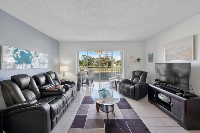 3 of 31 - 7807 Golf Circle Drive #211, Margate, FL