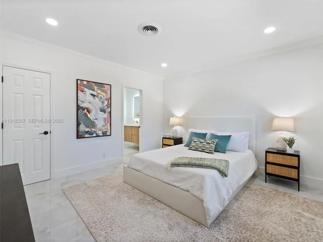 5 of 39 - 2764 Ne 35th Street, Fort Lauderdale, FL