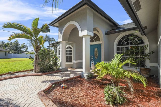 5 of 69 - 140 Sw Mark Court, Port St. Lucie, FL