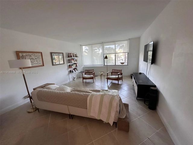 2 of 9 - 1000 West Avenue #225, Miami Beach, FL