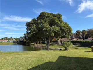 Photo of Listing #F10538035