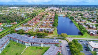 Photo of Listing #R11142840