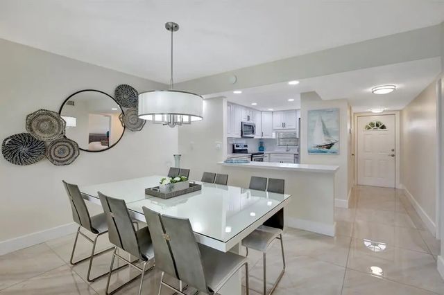 4 of 36 - 9720 S Hollybrook Lake Drive #204, Pembroke Pines, FL