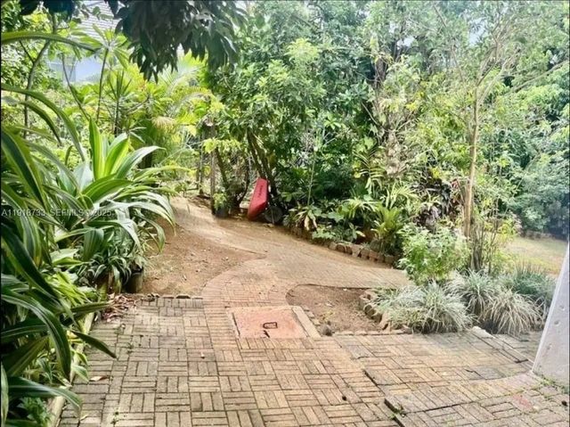 3 of 31 - 00 W Palm Gardens #brumalia, Mandeville,jamaica, , 