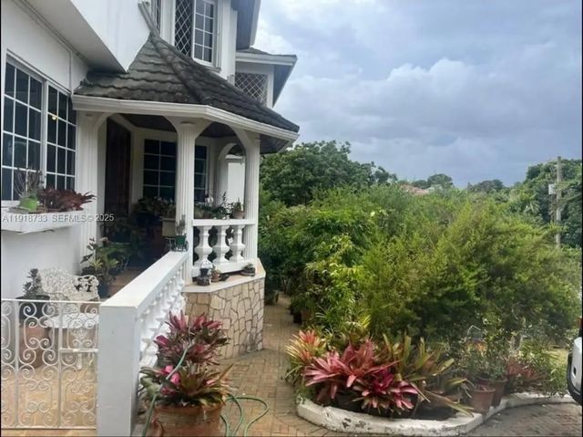 4 of 31 - 00 W Palm Gardens #brumalia, Mandeville,jamaica, , 