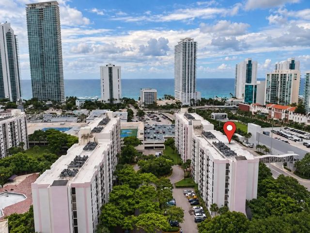 2 of 39 - 16909 N Bay Road #716, Sunny Isles Beach, FL