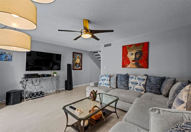 3 of 35 - 653 Cypress Lane #21b, Wilton Manors, FL