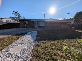 Photo of Listing #F10538158