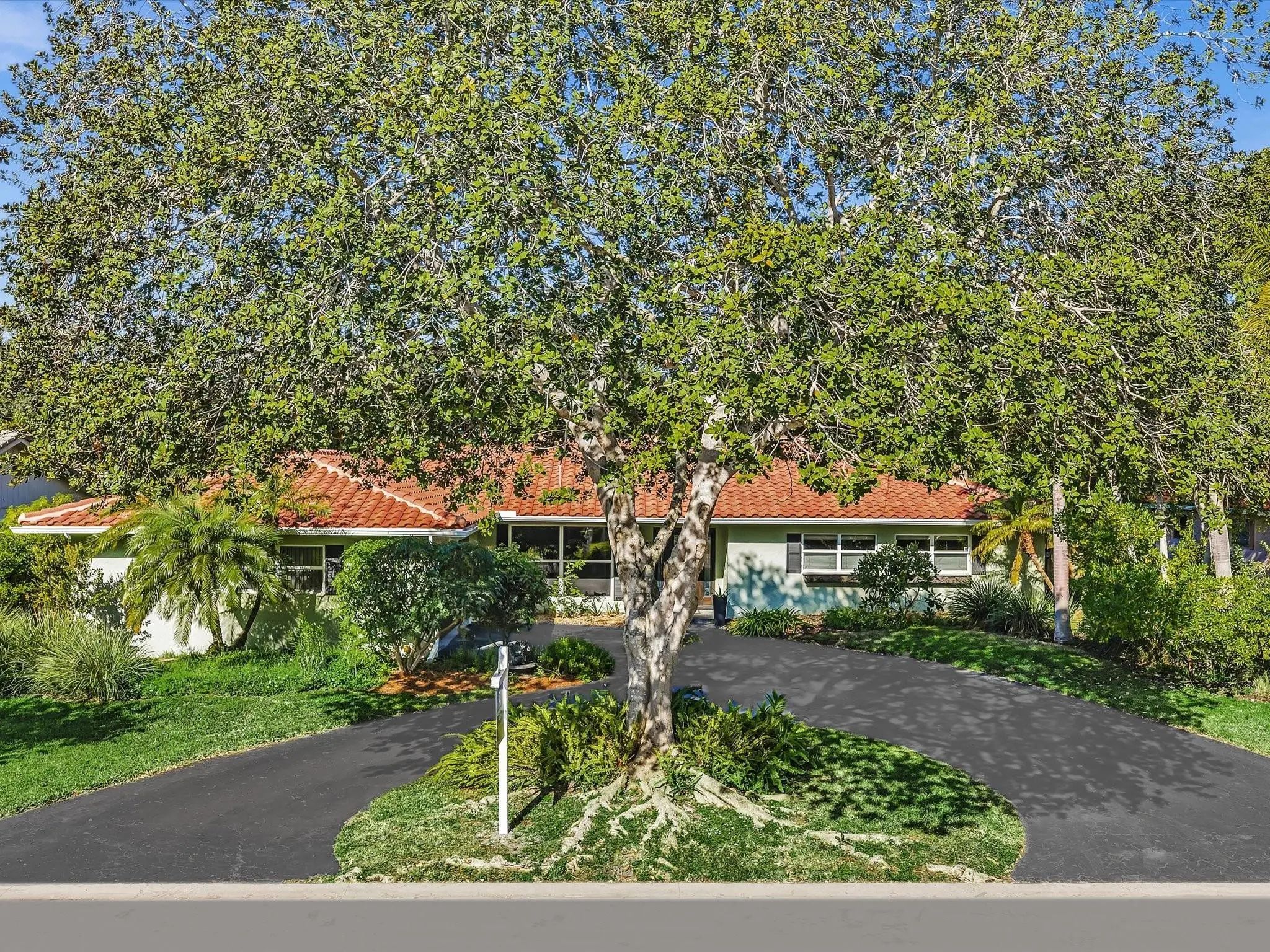 2074 Nw 103rd Terrace, Coral Springs