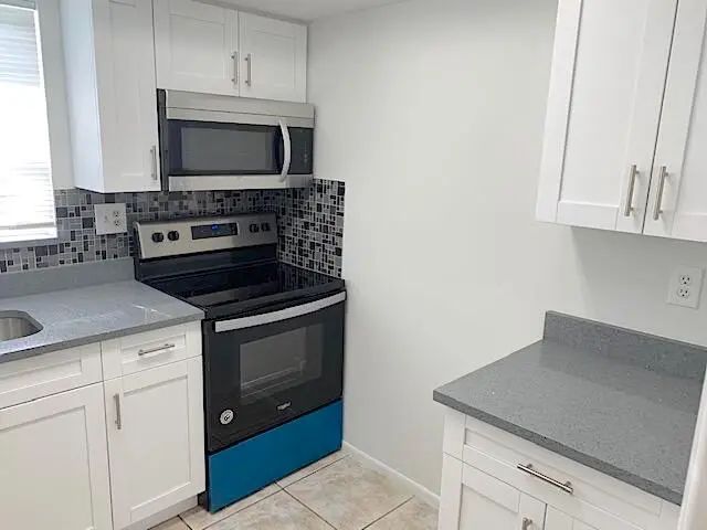 5 of 13 - 2667 Emory Dr Drive W #h, West Palm Beach, FL