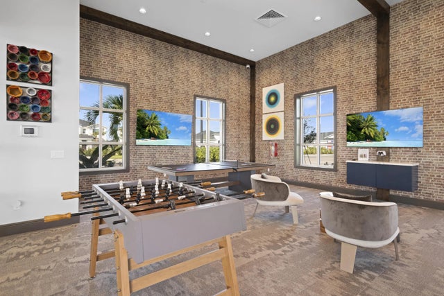 Photo of Listing #R11143132