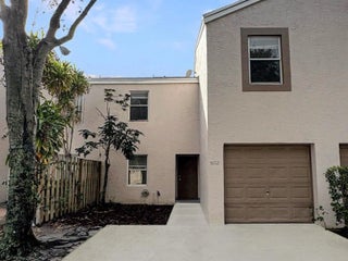 Photo of Listing #R11143138