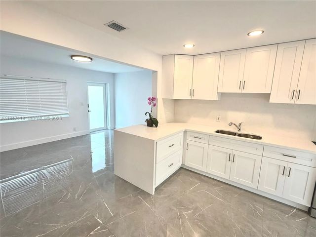 3 of 9 - 1357 Sw 22nd Terrace, Fort Lauderdale, FL