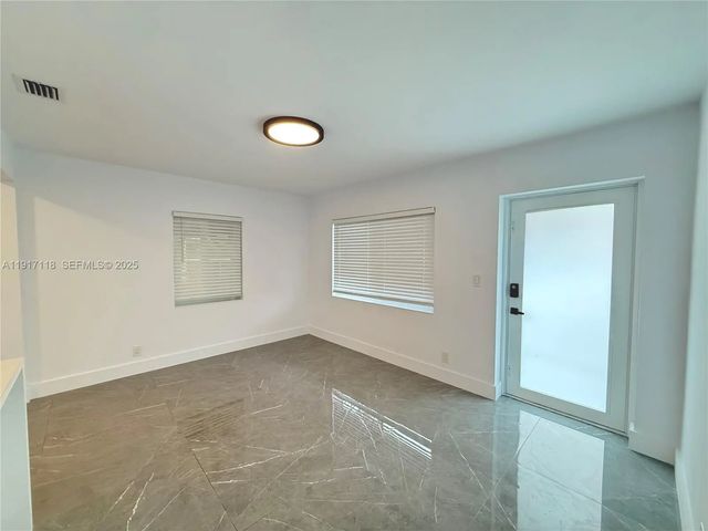 5 of 9 - 1357 Sw 22nd Terrace, Fort Lauderdale, FL