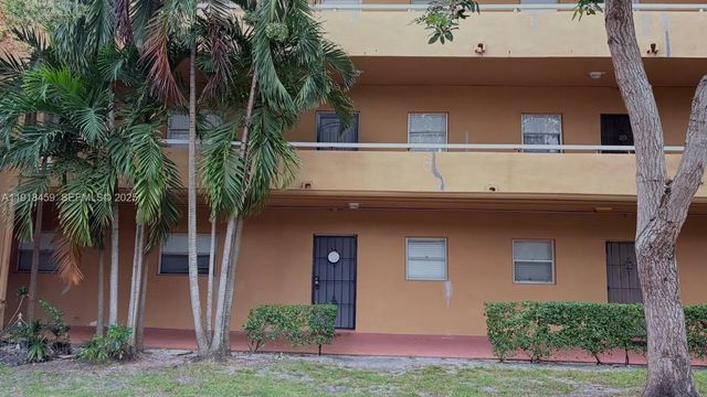 4111 Stirling Road #102, Dania Beach