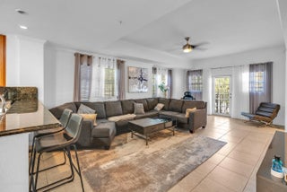 Photo of Listing #R11143225