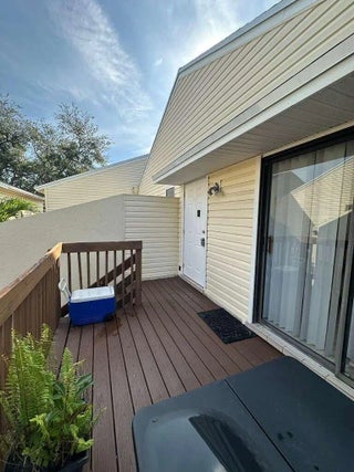 Photo of Listing #R11143292