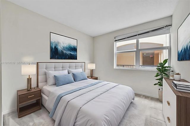 4 of 21 - 17125 N Bay Road #3612, Sunny Isles Beach, FL