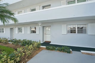 Photo of Listing #R11143330