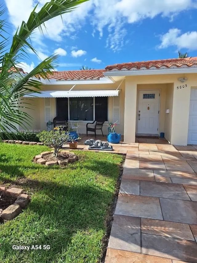 5803 Nw 86th Terrace, Tamarac
