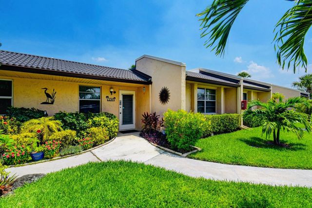 159 Lake Meryl Drive, West Palm Beach