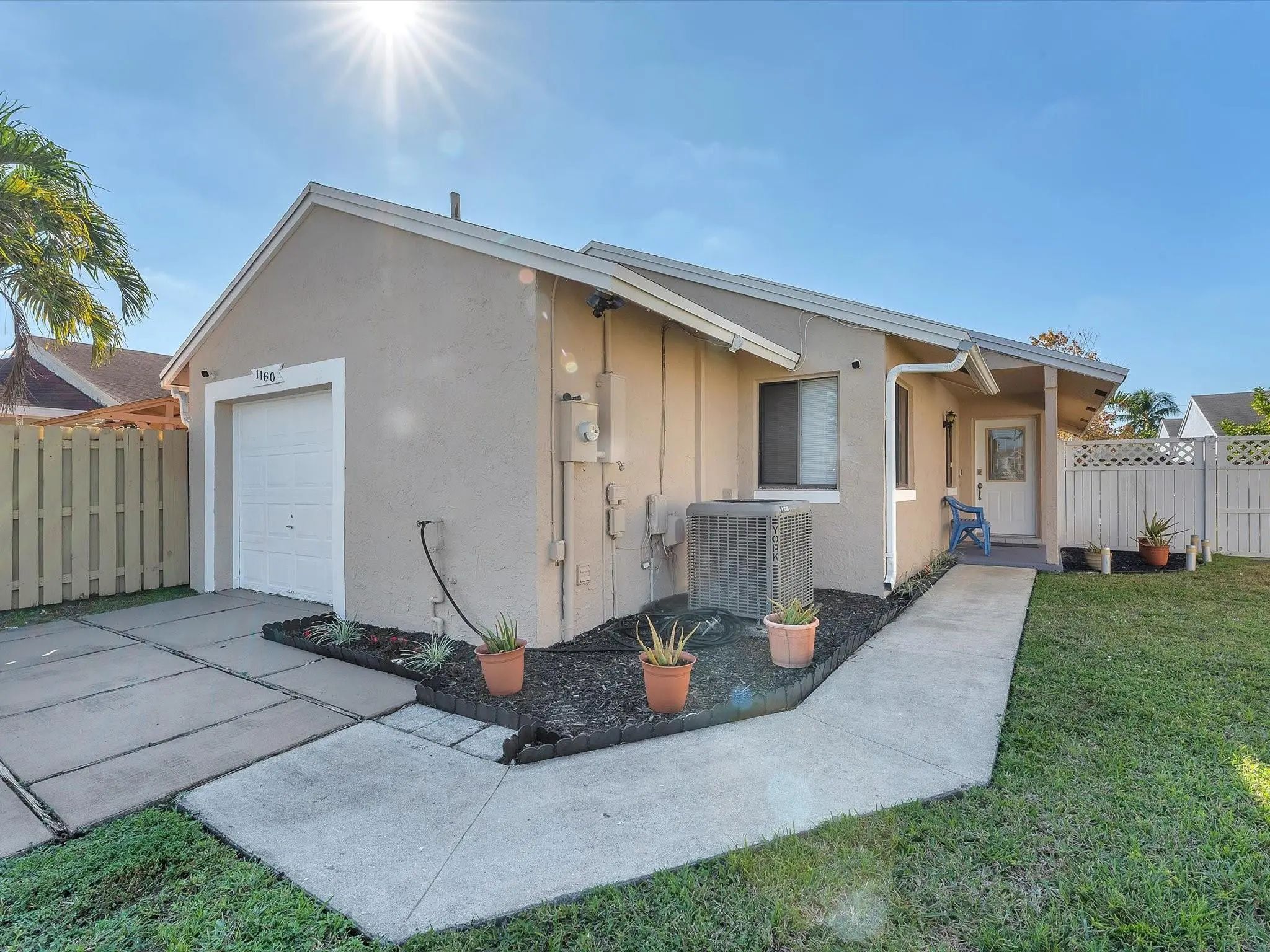 1160 Sw 110th Avenue, Pembroke Pines