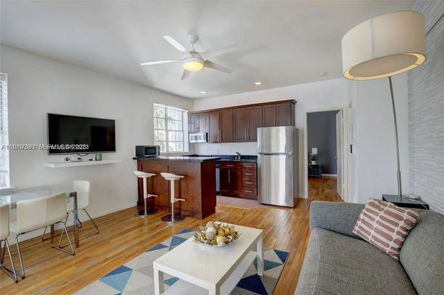 3 of 20 - 1127 Euclid Avenue #206, Miami Beach, FL