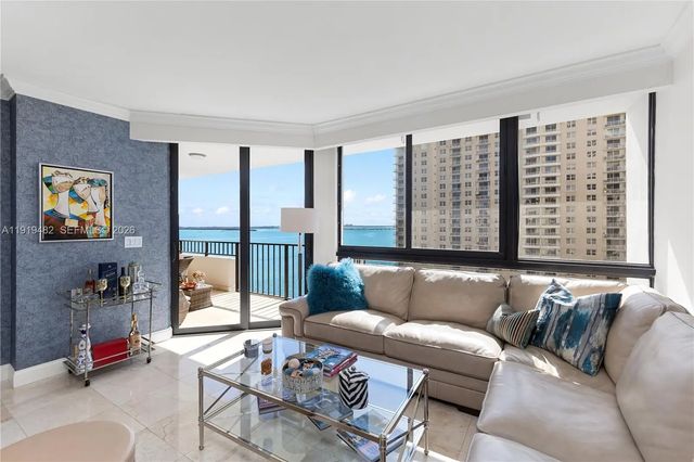 2 of 33 - 520 Brickell Key Drive #a1207, Miami, FL