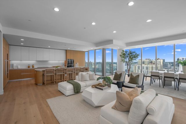 2 of 39 - 1333 S Flagler Drive #2201, West Palm Beach, FL
