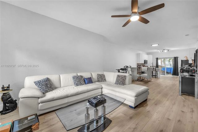 3 of 15 - 4950 Washington Street #1, Hollywood, FL